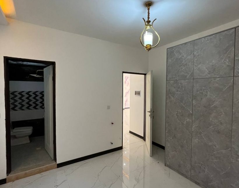 خرید ویلا در نور ۳۵۰متر تریپلکس کلاسیک استخر داخلی | ۳۵۰ متر