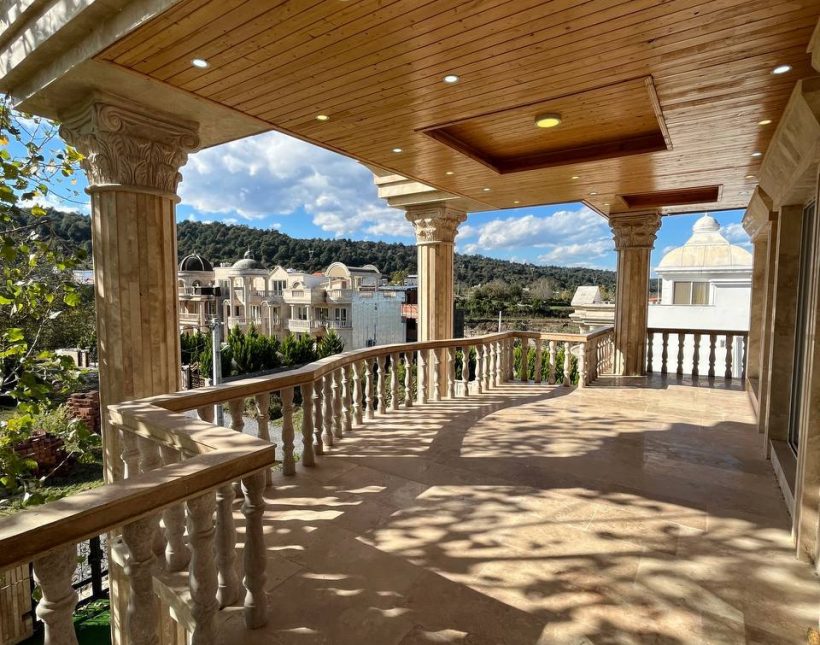 خرید ویلا در نور ۳۵۰متر تریپلکس کلاسیک استخر داخلی | ۳۵۰ متر