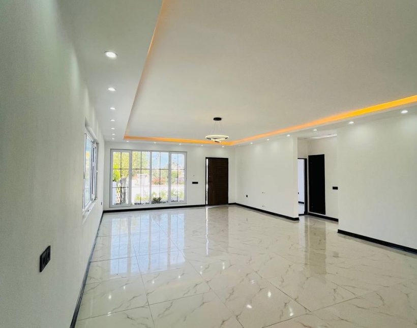 خرید ویلا آپادانا چمستان با ۲۴۰ متر زمین | ۲۴۰ متر