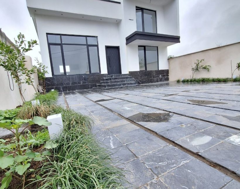 خرید ویلا ۳ کیلومتری نور ۲۵۰ متر زمین | ۲۵۰ متر