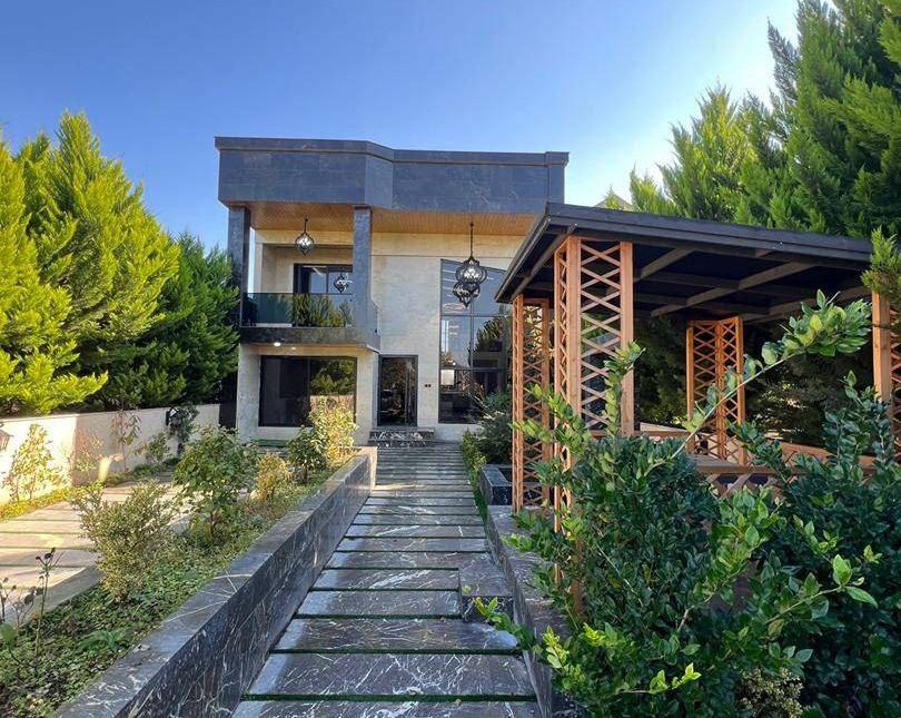 خرید ویلا استخر داخلی ۳۰۰ متر زمین | ۳۰۰ متر