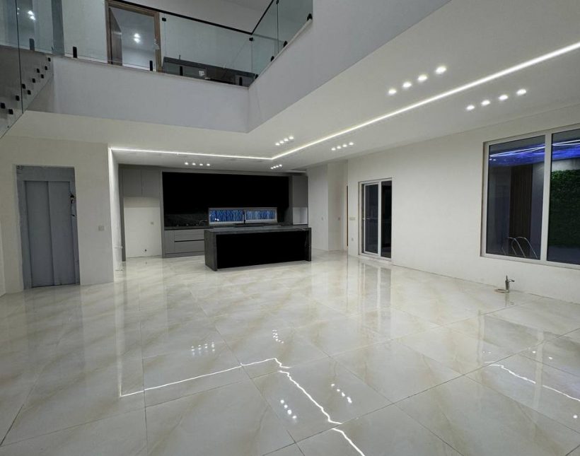 خرید ویلا ۳۵۰ متری استخردار سعادت آباد چمستان | ۳۵۰ متر