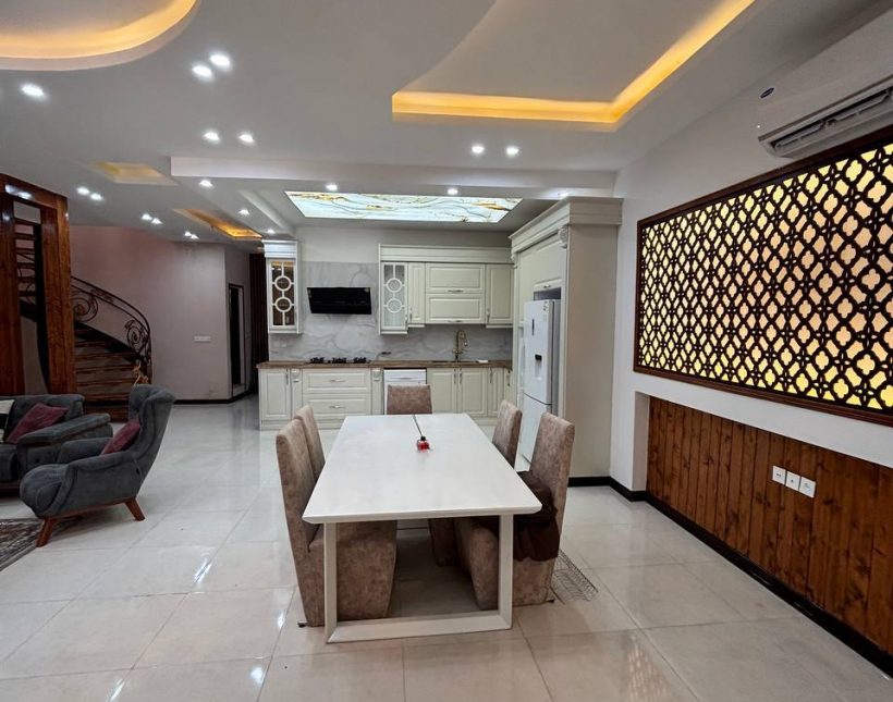 خرید ویلا ۳۰۰ متری سرسبز جنگلی سعادت آباد چمستان | ۳۰۰ متر