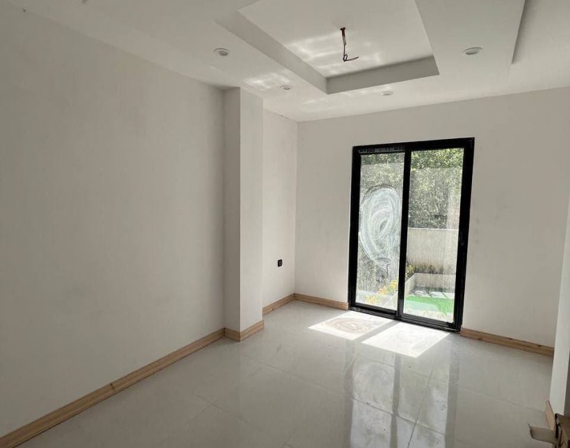 خرید ویلا نیم پیلوت 250 متری سه کنتور وصل منطقه نعمت آباد | 250 متر