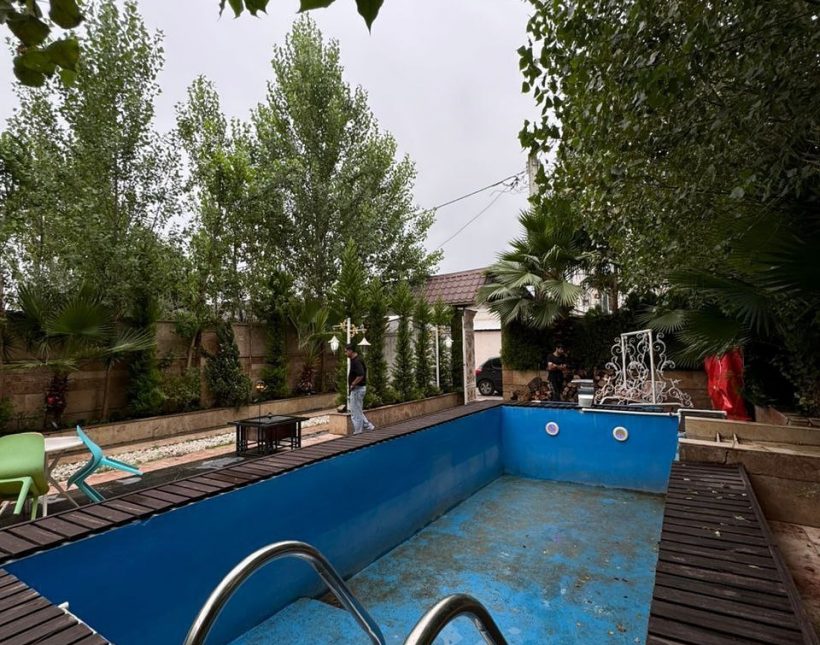 خرید کاخ ویلای ۵۰۰ متری با استخر روباز در شهرک سعادتآباد | ۵۰۰ متر