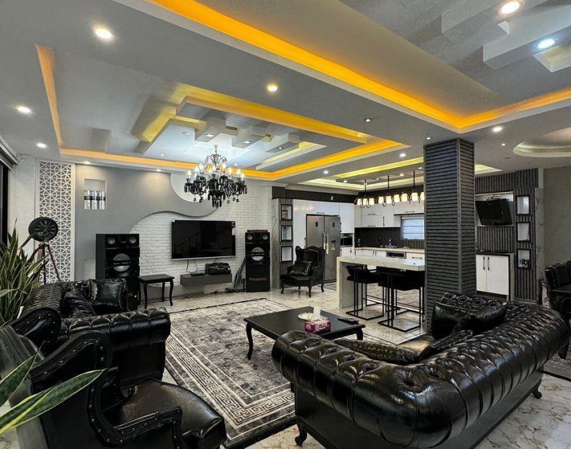 خرید کاخ ویلای ۵۰۰ متری با استخر روباز در شهرک سعادتآباد | ۵۰۰ متر