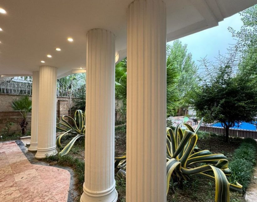 خرید کاخ ویلای ۵۰۰ متری با استخر روباز در شهرک سعادتآباد | ۵۰۰ متر