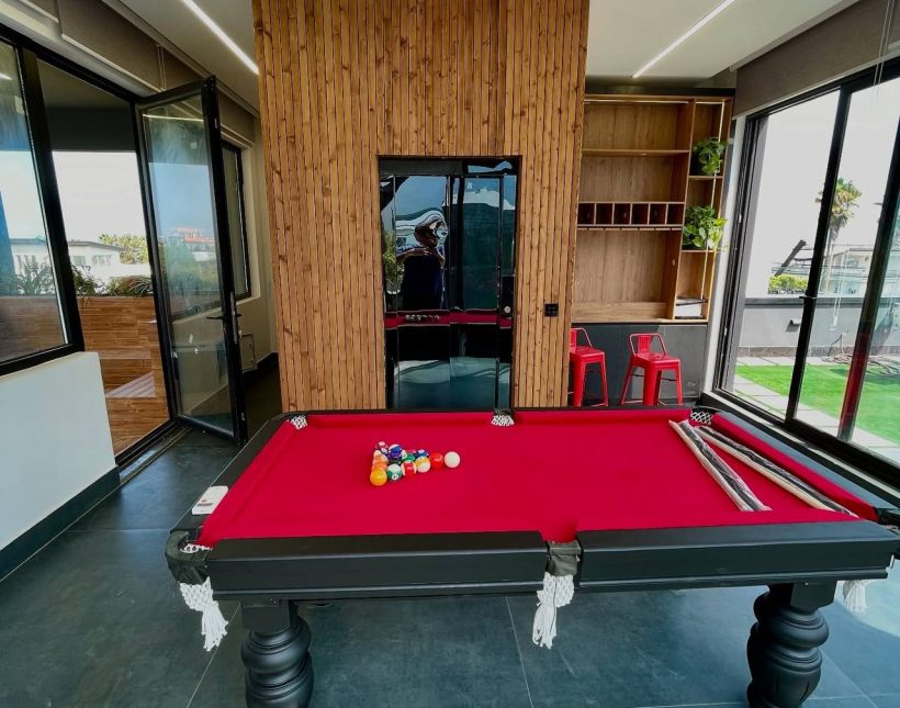 خرید ویلای ۵۵۰ متری مبله با استخر چلندر نوشهر | ۵۵۰ متر