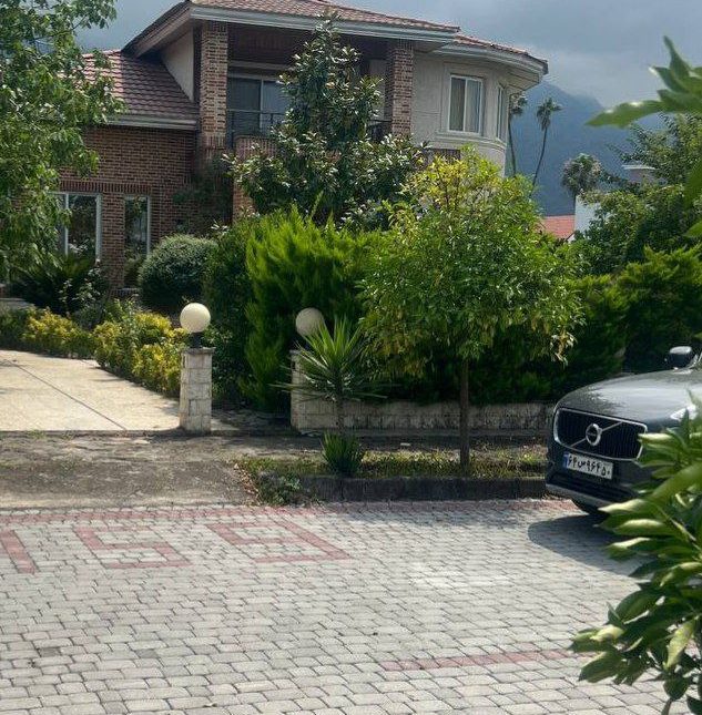 فروش ویلا باغ ۷۵۰ متری سند دار سیسنگان نوشهر | ۷۵۰ متر