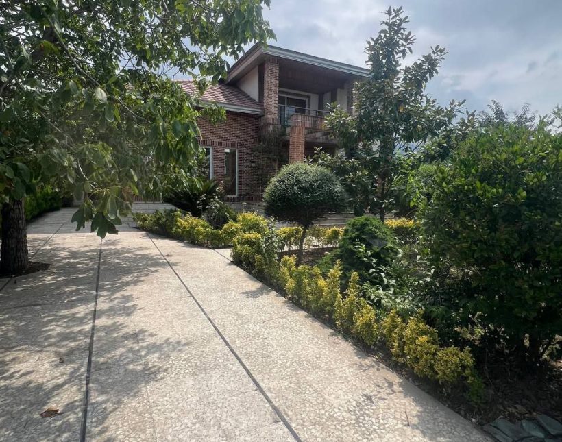 فروش ویلا باغ ۷۵۰ متری سند دار سیسنگان نوشهر | ۷۵۰ متر