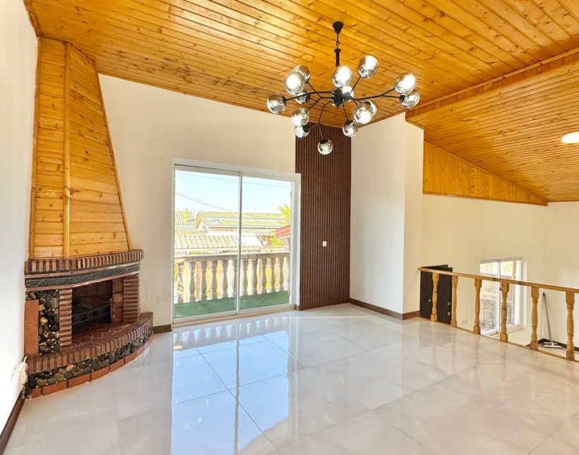 خرید باغ ویلا شهرک سعادت آباد چمستان ۲۵۰ متری سه خوابه | ۲۵۰ متر