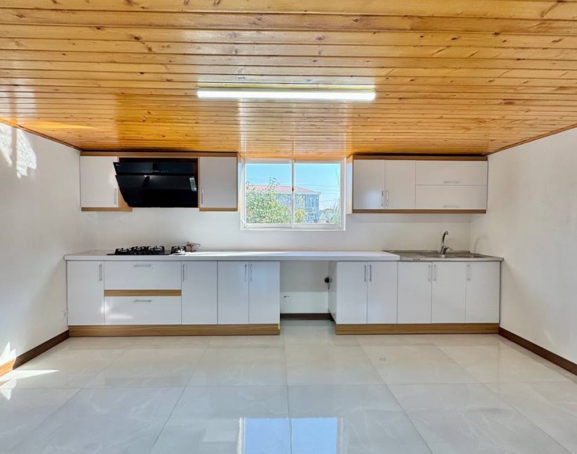 خرید باغ ویلا شهرک سعادت آباد چمستان ۲۵۰ متری سه خوابه | ۲۵۰ متر