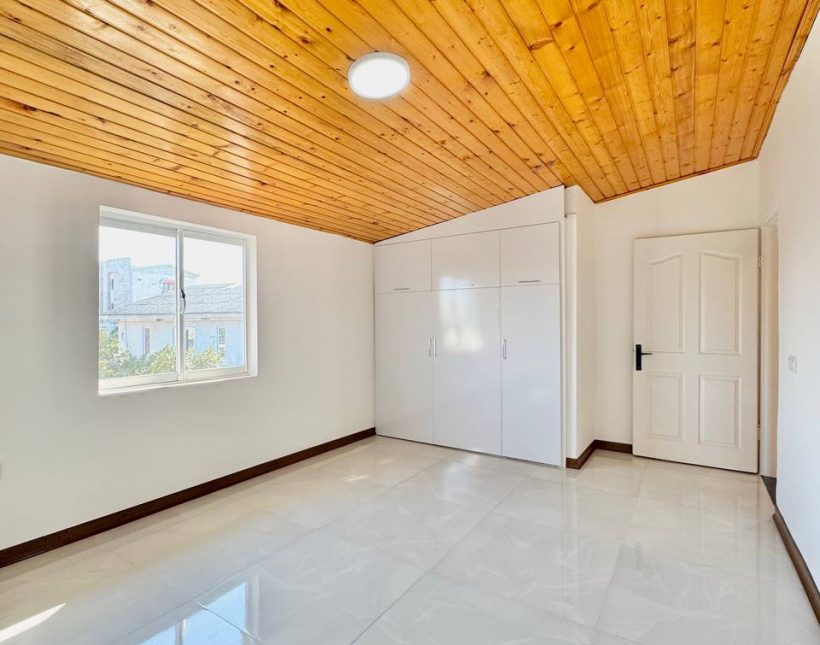 خرید باغ ویلا شهرک سعادت آباد چمستان ۲۵۰ متری سه خوابه | ۲۵۰ متر