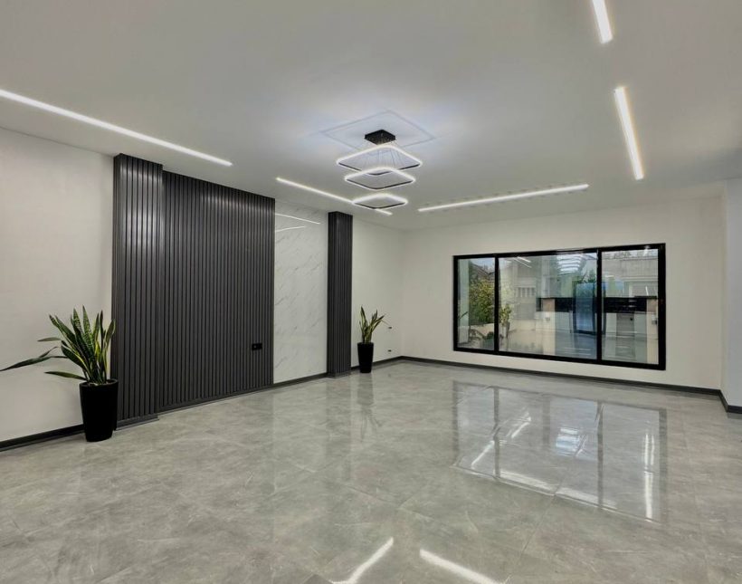 خرید ویلا۳۰۰ متری سند تک برگ استخردار آهودشت چمستان | ۳۰۰ متر