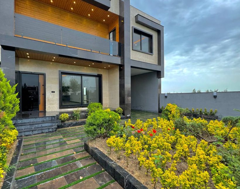 خرید ویلا بالادست جاده جنگلی نعمت آباد چمستان ۲۳۰ متری | ۲۳۰ متر