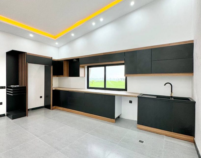 خرید ویلا بالادست جاده جنگلی نعمت آباد چمستان ۲۳۰ متری | ۲۳۰ متر