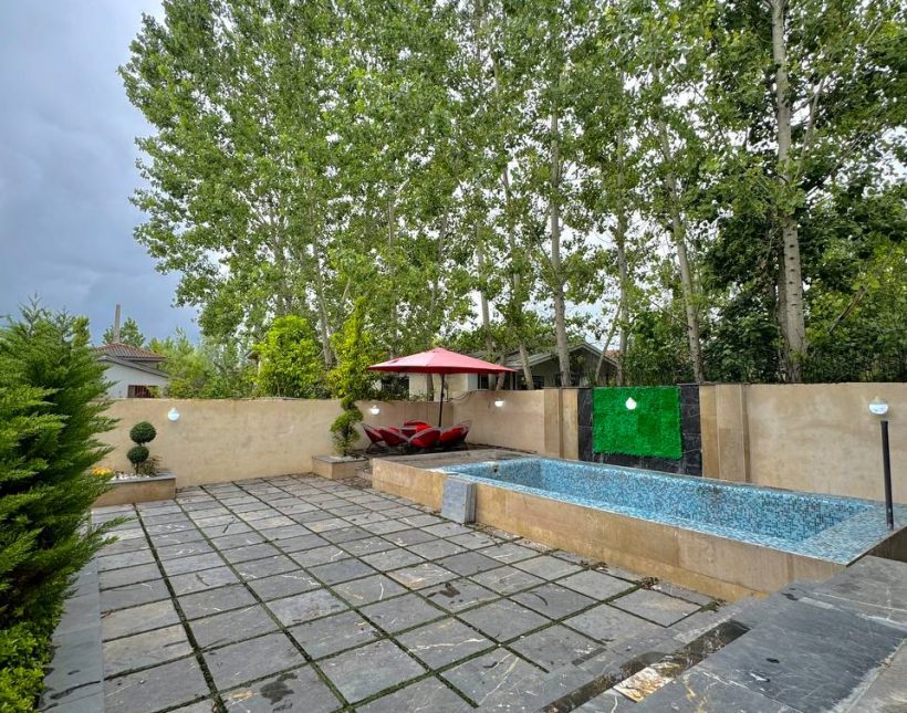 خرید ویلا آپادانا چمستان ۴۰۰ متری استخر دار جنگلی | ۴۰۰ متر