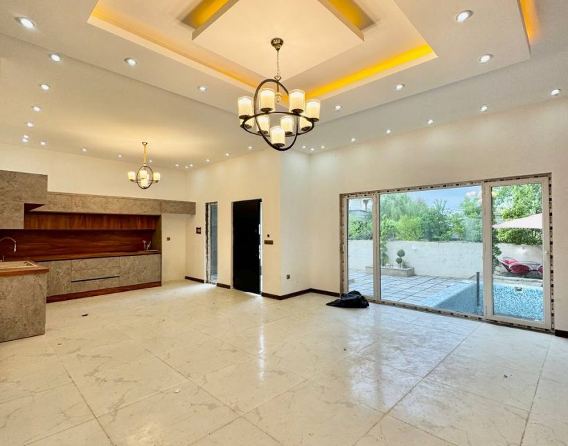 خرید ویلا آپادانا چمستان ۴۰۰ متری استخر دار جنگلی | ۴۰۰ متر