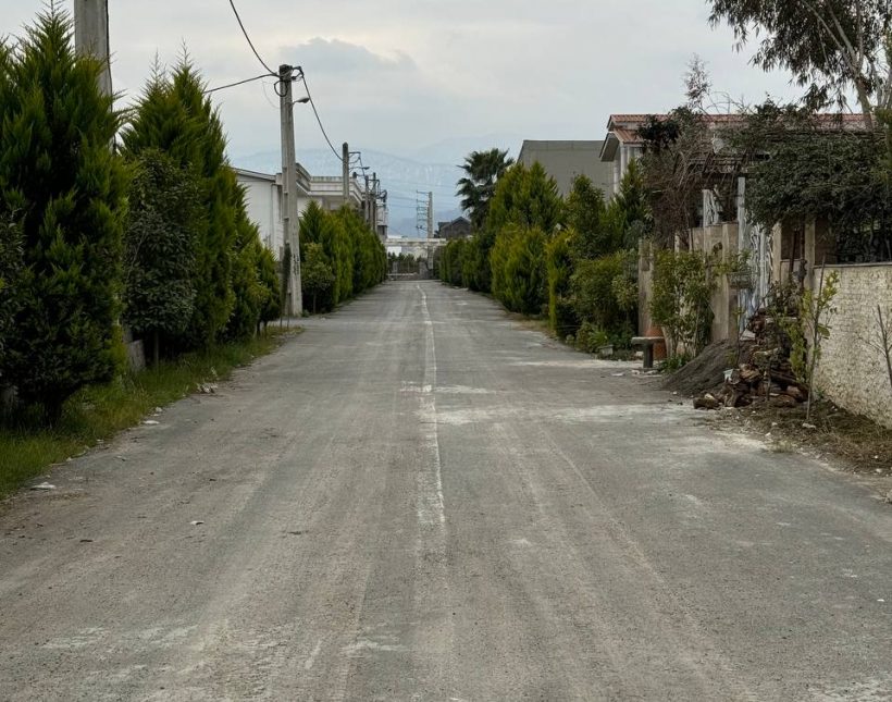 خرید ویلا نیم پیلوت پارکینگ دار نما سوئیسی بهدشت چمستان | ۲۵۰ متر