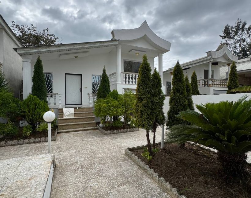 خرید باغ ویلا آهودشت چمستان ۲۵۰ متری مبله کامل | ۲۵۰ متر