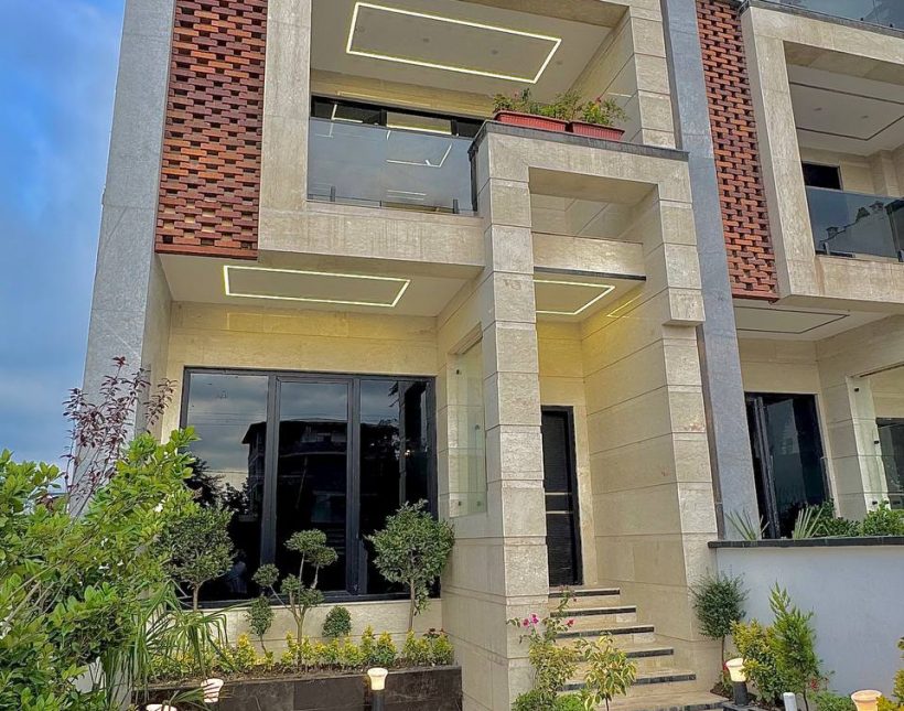 خرید ویلا تریپلکس مدرن با روفگاردن در کیابسر چمستان | ۲۰۰ متر