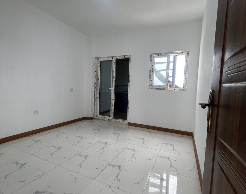 خرید ویلا همکف روف‌دار سند دار در بافت شهری چمستان | ۲۲۰ متر