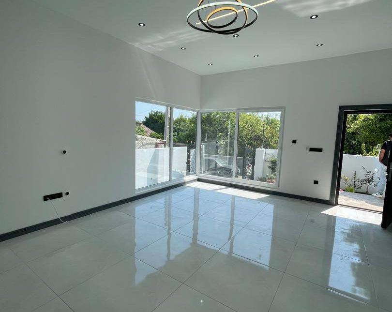 خرید باغ ویلا فلت ۲۳۰ متری سند تک برگ ونوش نوشهر | ۲۳۰ متر