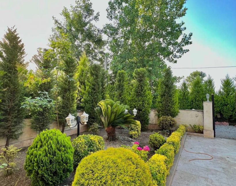 فروش ویلا نما انگلیسی داخل شهرک منطقه سعادت آباد چمستان | 200 متر