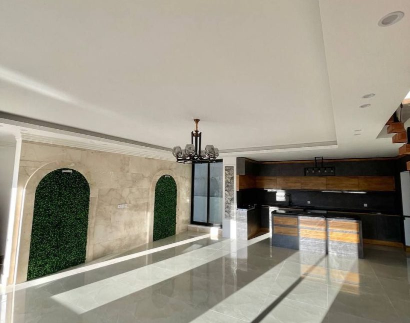 فروش ویلا نما انگلیسی داخل شهرک منطقه سعادت آباد چمستان | 200 متر