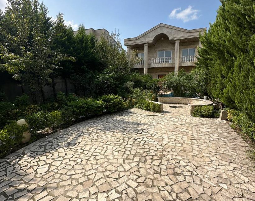 خرید ویلا باغ آپادانا چمستان ۴۵۰ متری سه خوابه جنگلی | ۴۵۰ متر