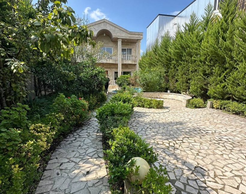 خرید ویلا باغ آپادانا چمستان ۴۵۰ متری سه خوابه جنگلی | ۴۵۰ متر