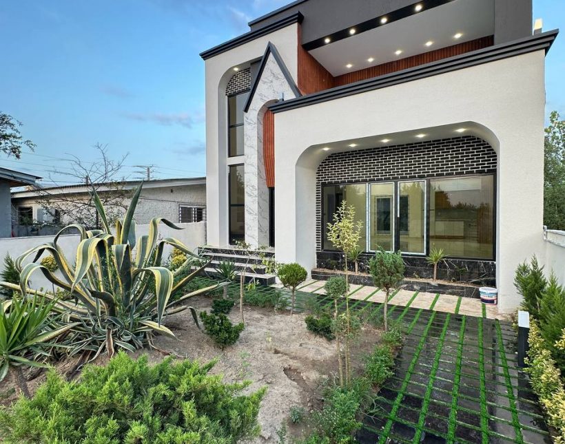 خرید ویلا ۳۰۰ متری مدارک کامل نما لوکس چمستان امیرآباد | ۳۰۰ متر