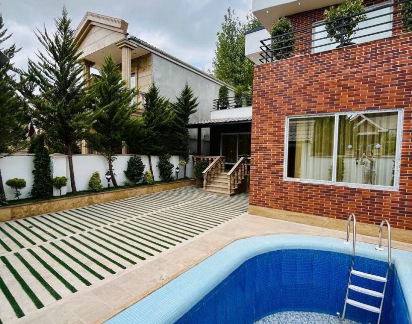 خرید ویلا در نور سرکاج ۲۸۰ متری استخردار سند تک برگ | ۲۸۰ متر