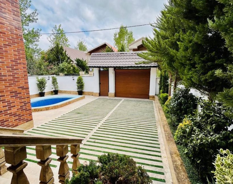 خرید ویلا در نور سرکاج ۲۸۰ متری استخردار سند تک برگ | ۲۸۰ متر