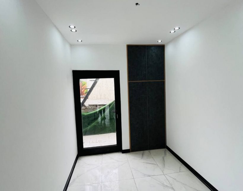 خرید ویلا فلت ۲۰۰ متری جکوزی سند دار جنگلی | ۲۰۰ متر