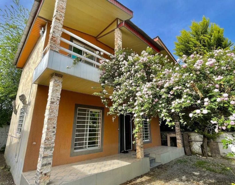 خرید ویلا باغ کلاسیک 4 خواب با استخر داخلی منطقه آهودشت | 300 متر