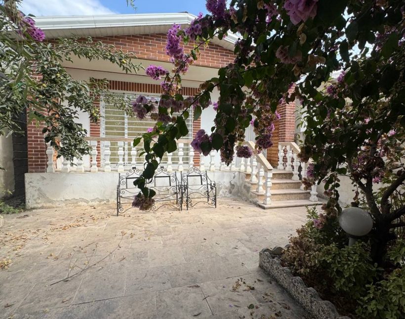 خرید ویلا باغ نقلی سند دار ۲۰۰ متری چمستان نعمت آباد | ۲۰۰ متر