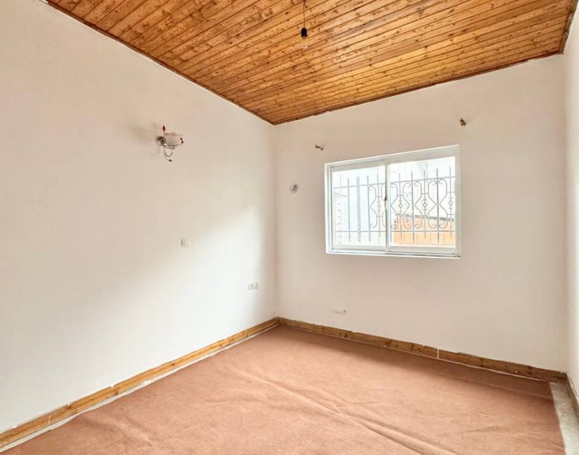 خرید ویلا باغ مدارک کامل آپادانا چمستان ۲۰۰ متر دو خوابه | ۲۰۰ متر