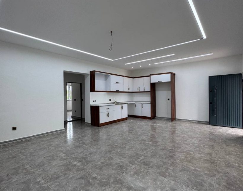 خرید ویلا فلت دیوار بلند مستقل ۲۰۰ متری چمستان آهودشت | ۲۰۰ متر