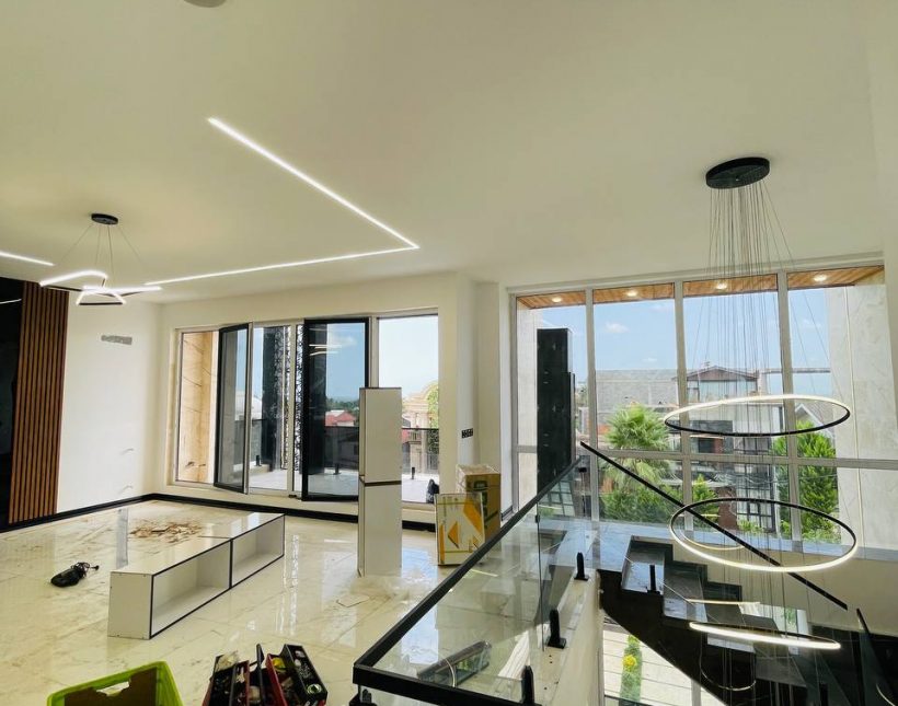 خرید ویلا سند دار ۵۰۰ متر بنا آسانسور داخلی اقساطی | ۲۹۰ متر