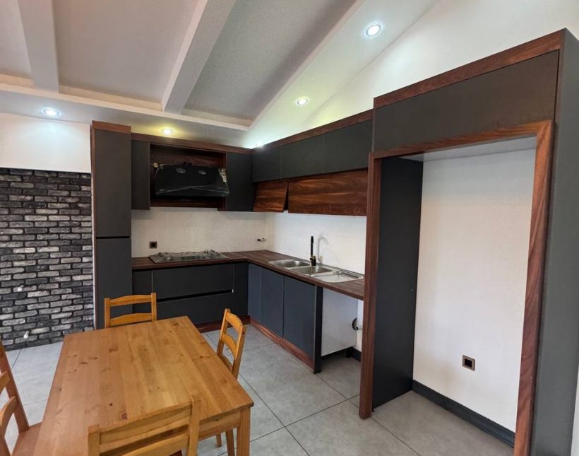 فروش ویلا شهرکی استخر دار در چمستان نعمت‌آباد | ۳۲۰ متر