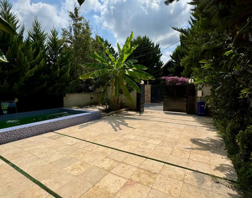 فروش ویلا در منطقه بهدشت چمستان دوبلکس مدرن استخردار | 260 متر