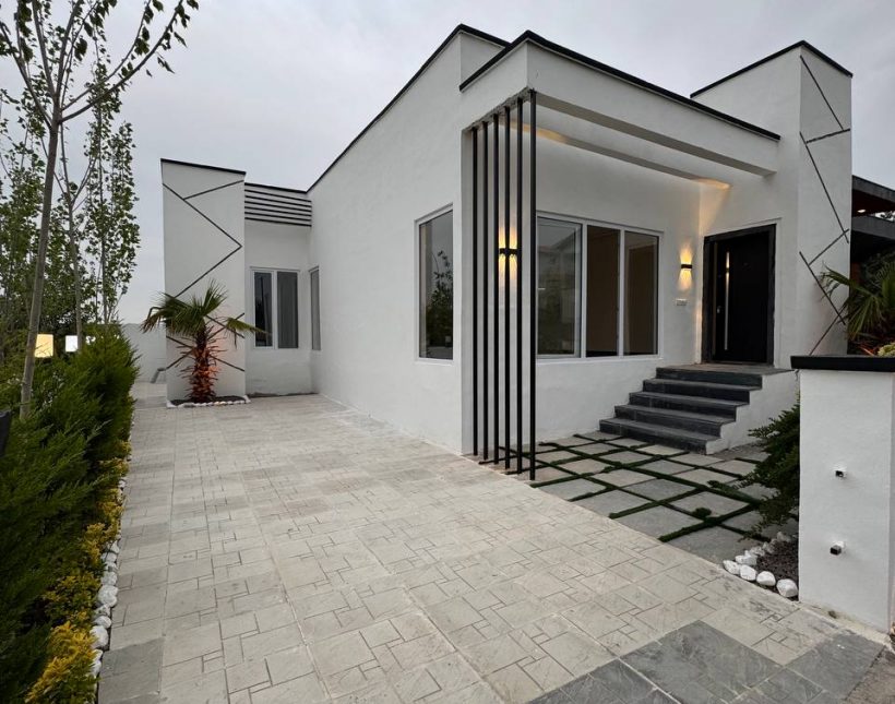 خرید ویلای ۲۰۰ متری مدرن شهرکی در آهودشت | ۲۰۰ متر