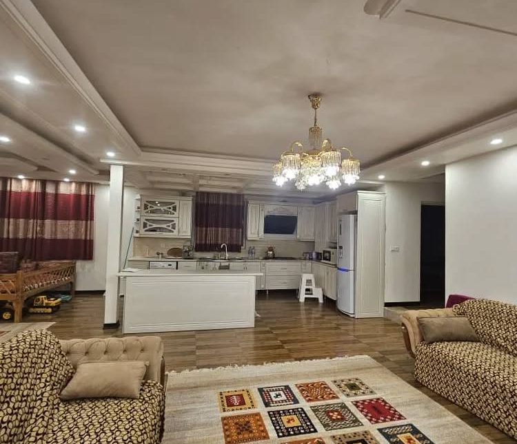 خرید کاخ ویلای ۵۰۰ متری شهرکی با استخر در سعادت‌آباد چمستان | ۵۰۰ متر