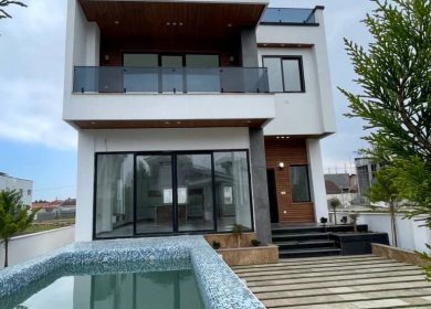 فروش ویلا باغ دوبلکس 300 متری استخر چهار فصل منطقه ونوش | 270 متر