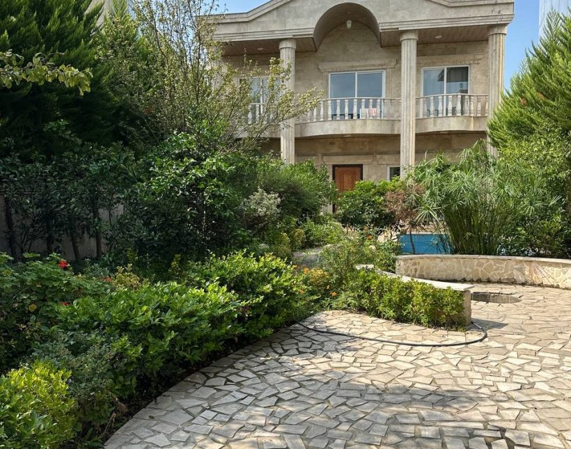 خريد ويلا باغ مبله استخردار در منطقه برند چمستان | 450 متر