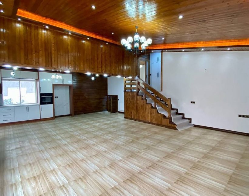 خريد ويلا نيم پيلوت ٣٥٠ متري با جكوزي در چمستان | 350 متر