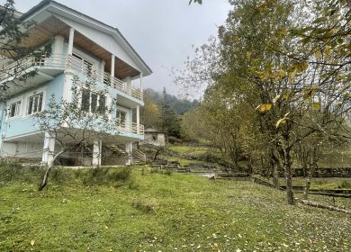 فروش ويلا 1000 متری چسبيده به جنگل مدارك كامل لاويج | 1000 متر