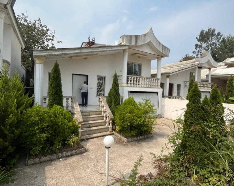 خريد ويلا نيم پيلوت ٢٣٥ متري شهركي در چمستان | 235 متر