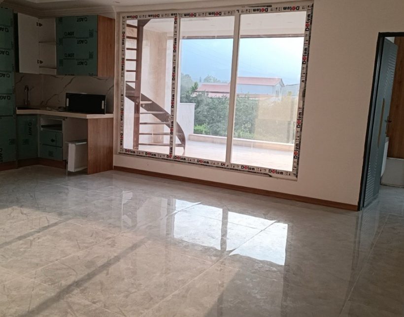 خرید ویلا دوبلکس ۳۴۰ متری مدارک کامل با حیاط سرسبز | ۳۴۰ متر